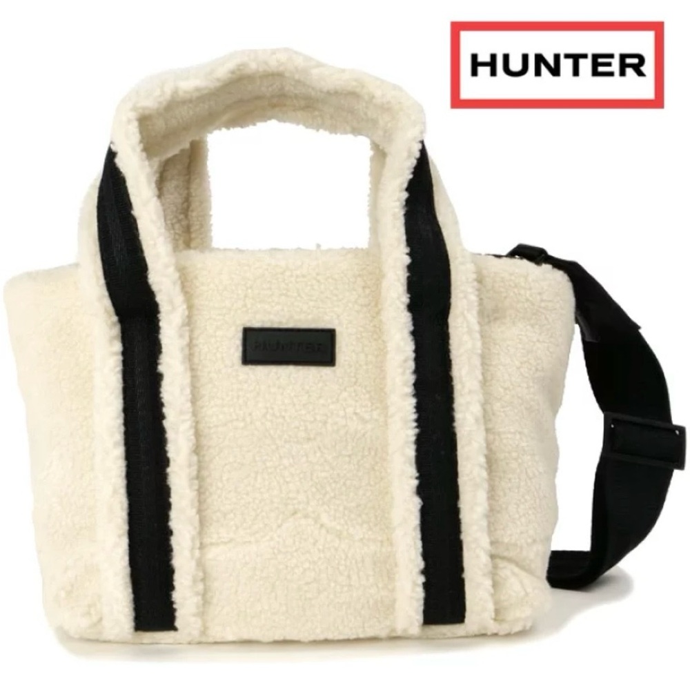 Hunter wanderer Sherpa mini tote bag in white